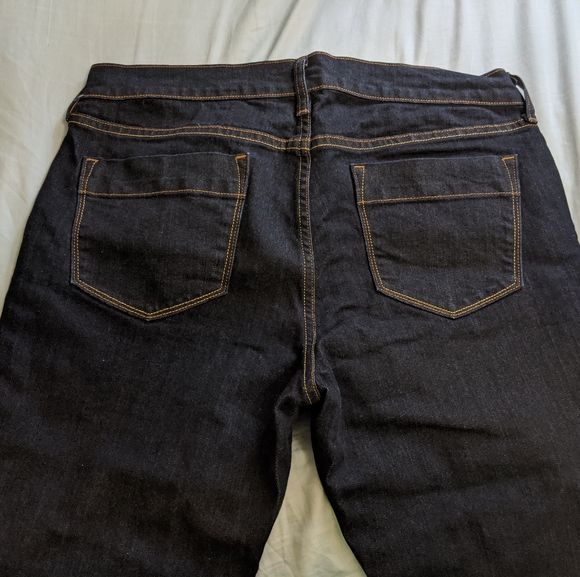 Old Navy 'The Sweetheart' skinny jeans Size 12 - Picture 2 of 3